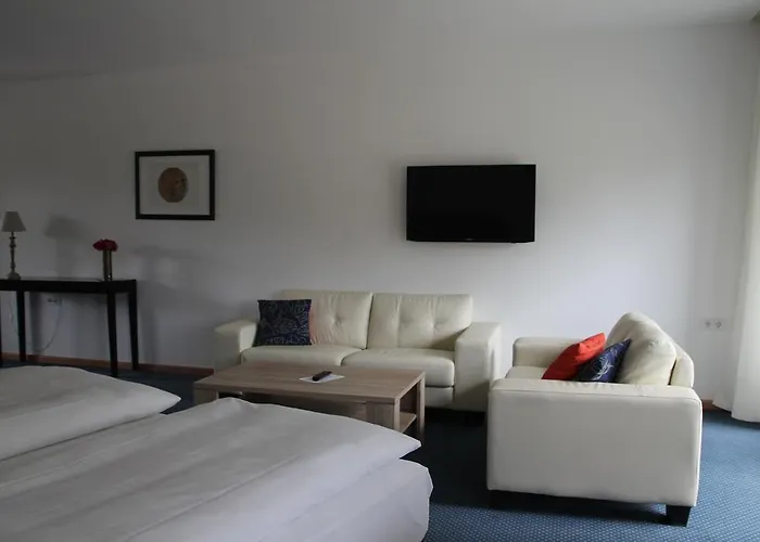 Lindenstrasse Pensionat Neuenhagen bei Berlin